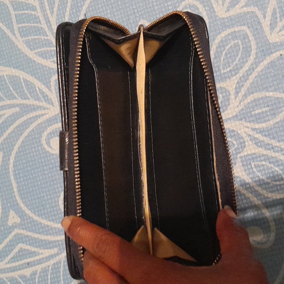 Leather Wallets - Picture 4 of 4
